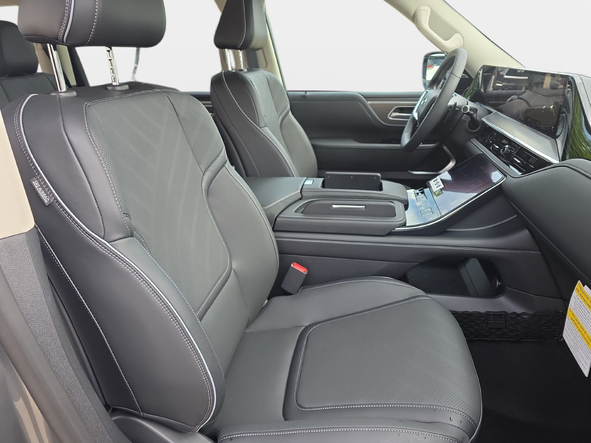 New 2026 INFINITI QX80 Luxe w/ Cargo Package RWD image 10