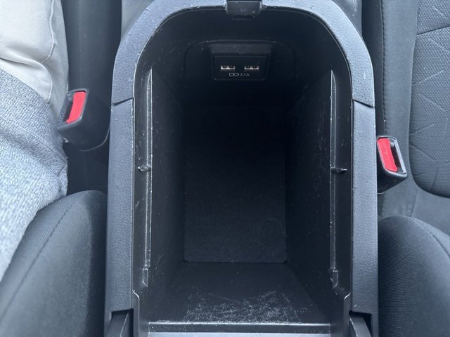 Used 2021 Toyota RAV4 XLE image 26