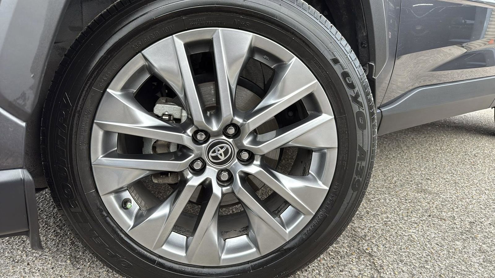 Used 2024 Toyota RAV4 XLE Premium image 9