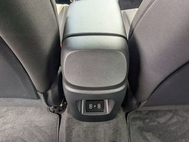 Used 2025 Hyundai Elantra Sport image 29