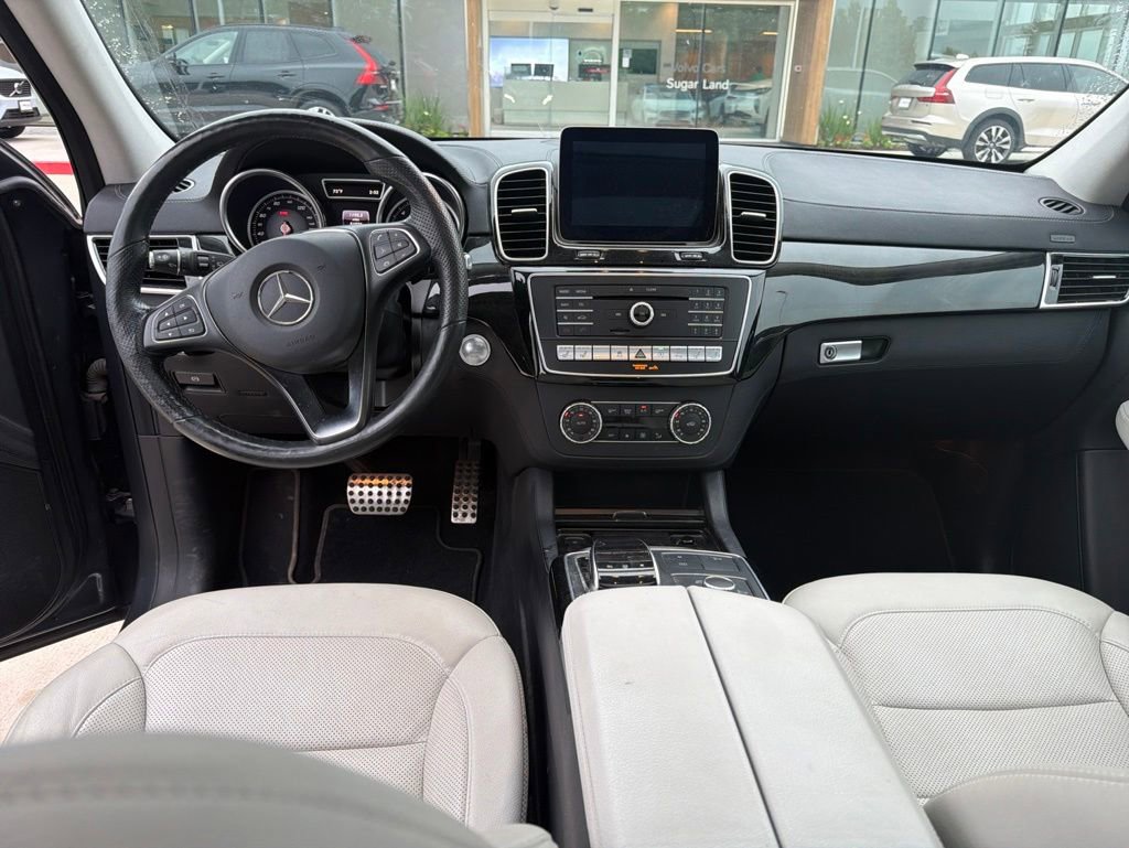 Used 2016 Mercedes-Benz GLE 400 4MATIC image 6