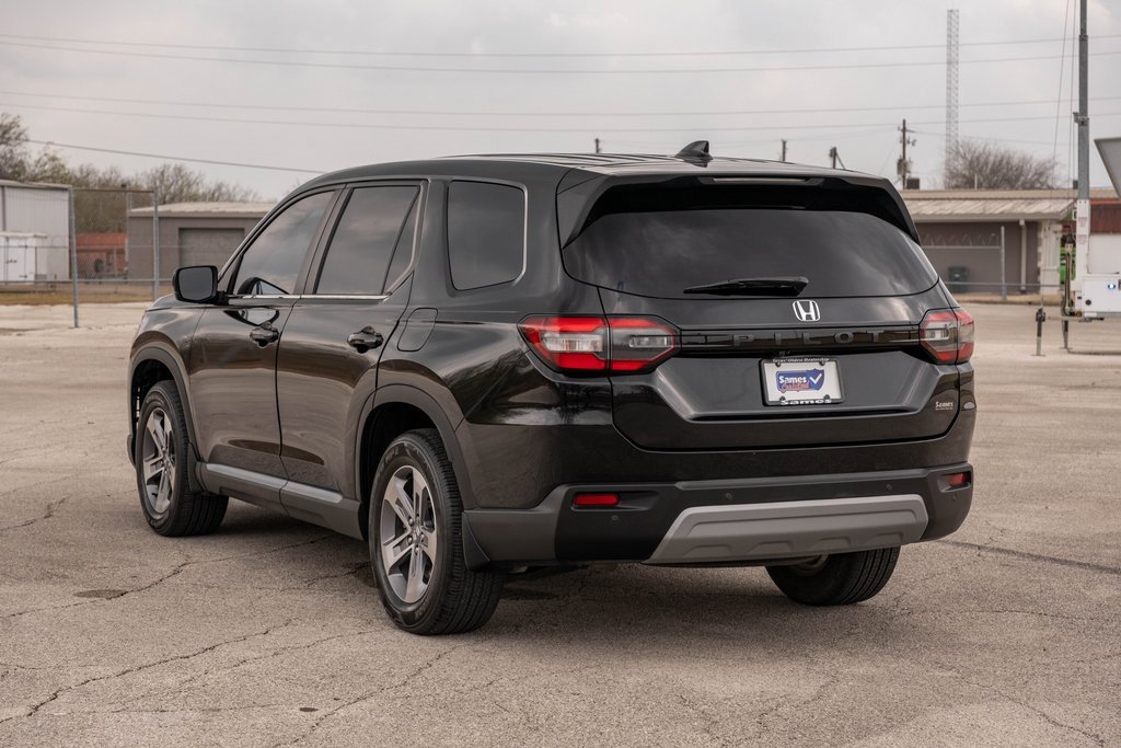 Used 2023 Honda Pilot EX-L image 5