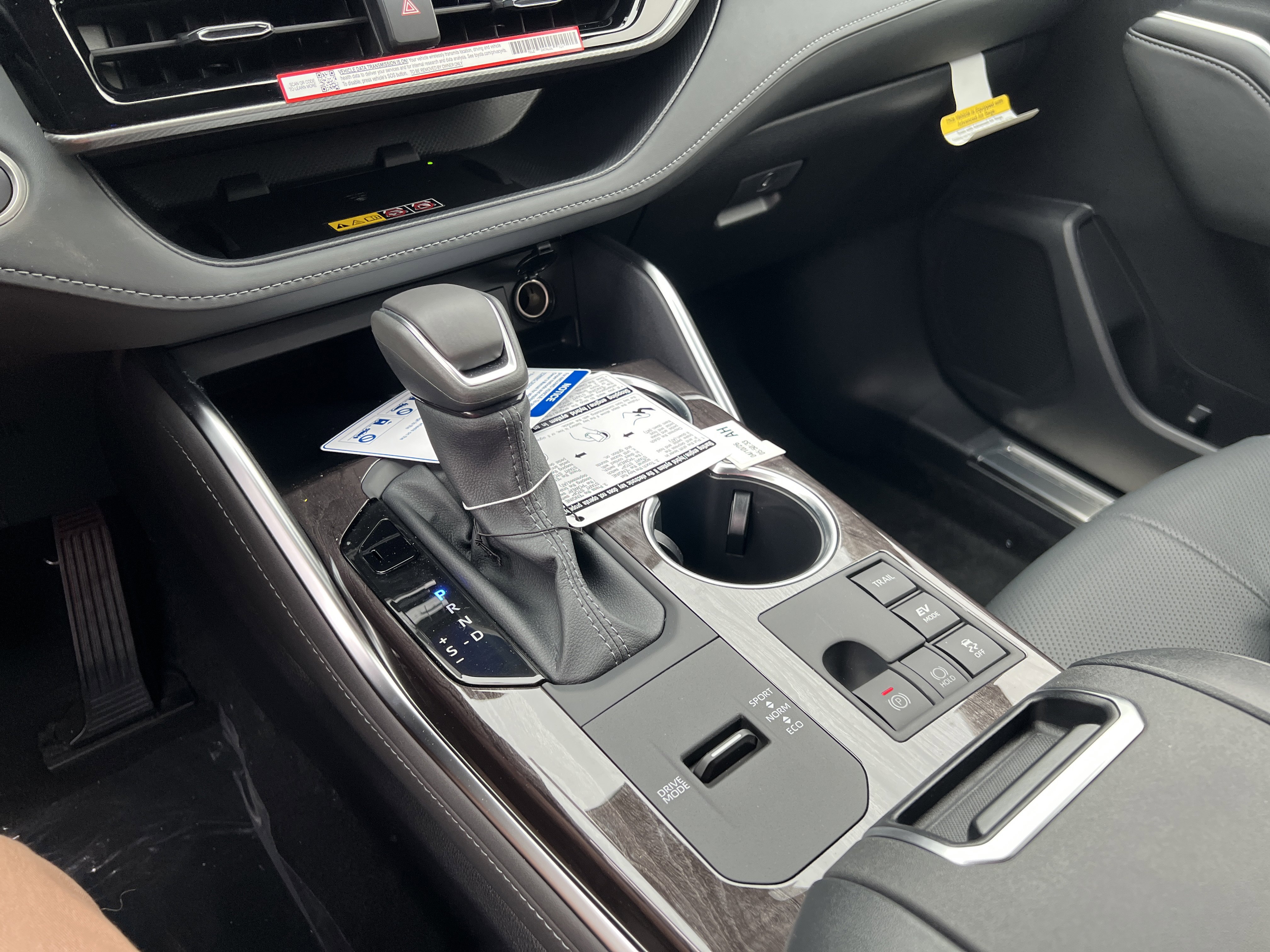 New 2026 Toyota Highlander Platinum AWD/4WD image 19