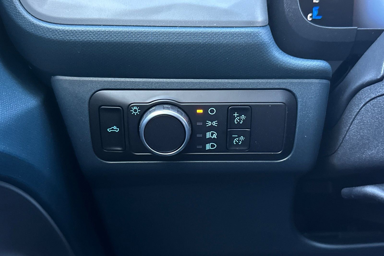 New 2026 Ford Maverick XL image 24