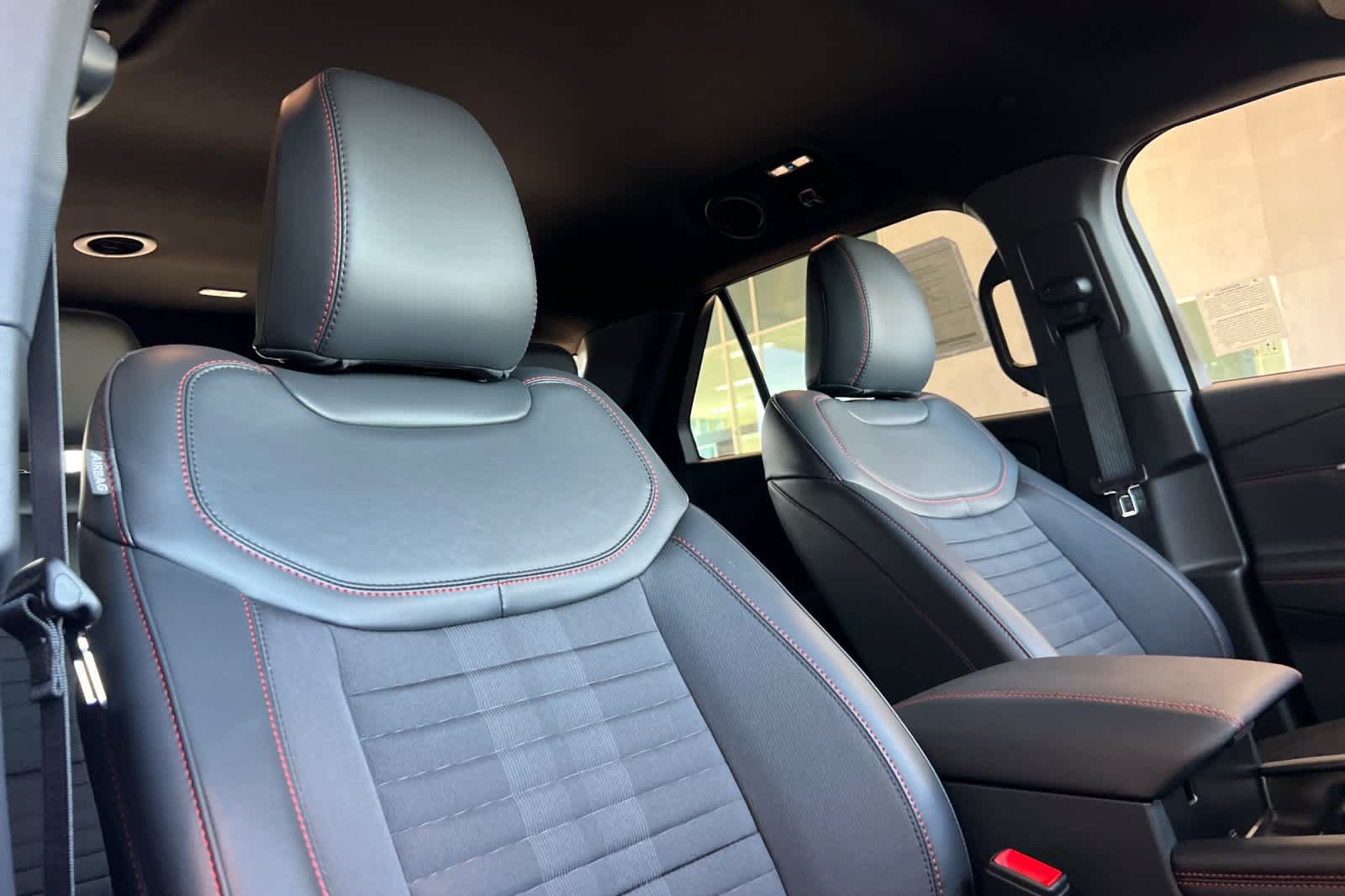 New 2026 Ford Explorer ST-Line w/ ST-Line Street Pack RWD image 19