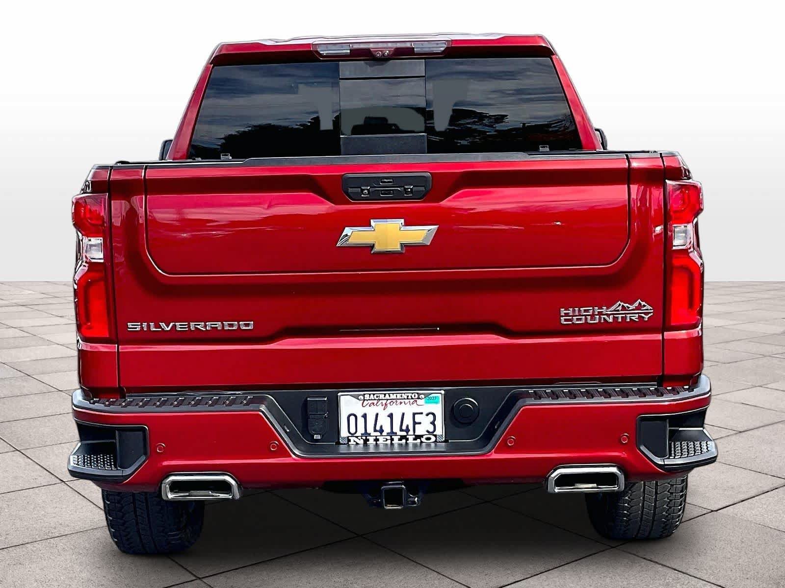 Used 2021 Chevrolet Silverado 1500 High Country w/ Technology Package AWD/4WD image 7