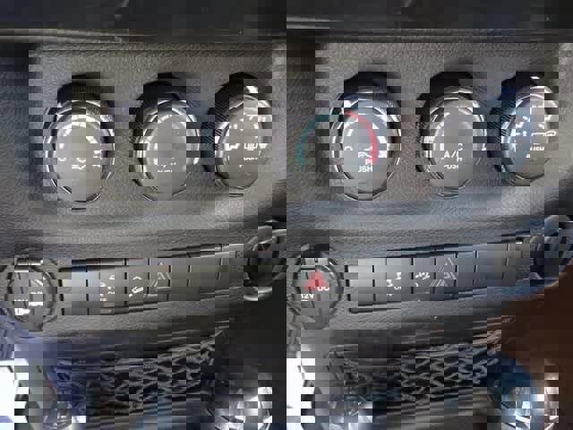 Used 2017 Jeep Wrangler Unlimited Sport w/ Trailer Tow Group image 10