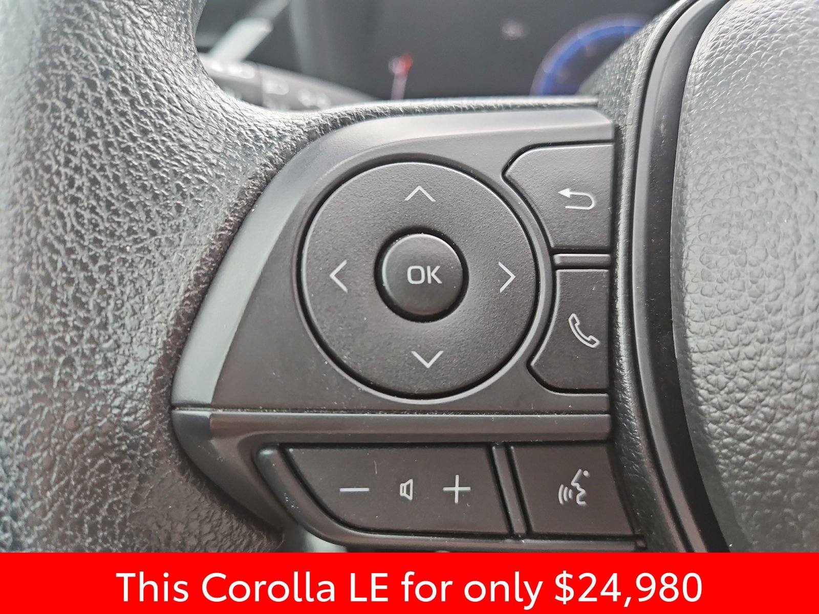 Used 2026 Toyota Corolla LE FWD image 30