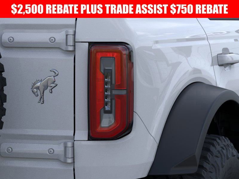 New 2025 Ford Bronco Outer Banks w/ Sasquatch Package image 23