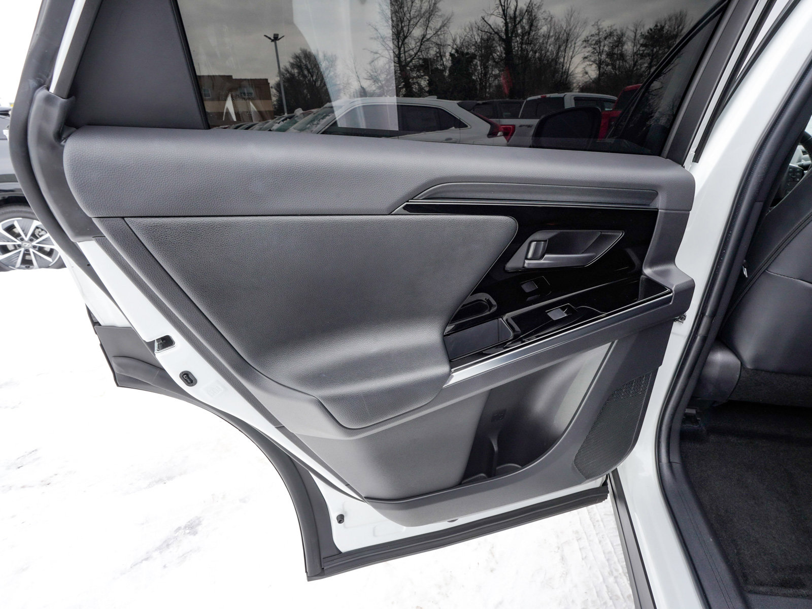 Used 2023 Toyota bZ4X Limited image 12