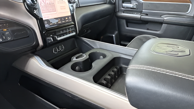 Used 2022 RAM 2500 Laramie AWD/4WD image 21