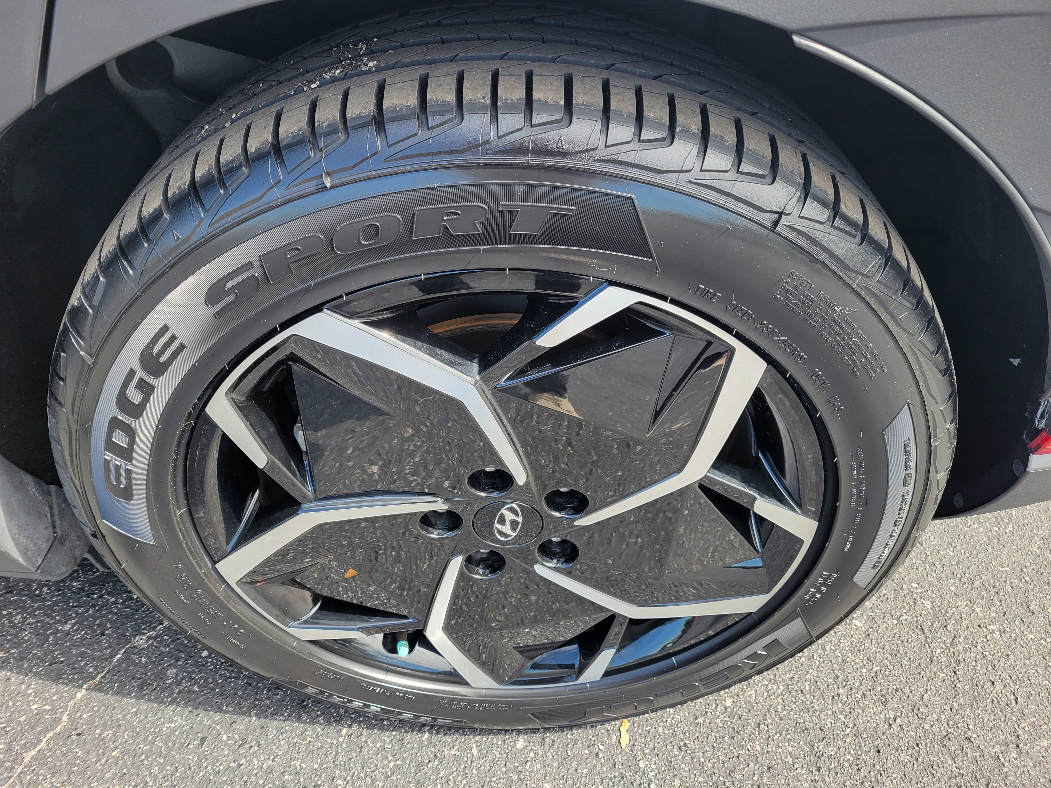 Used 2022 Hyundai Ioniq 5 SE w/ Cargo Package image 33