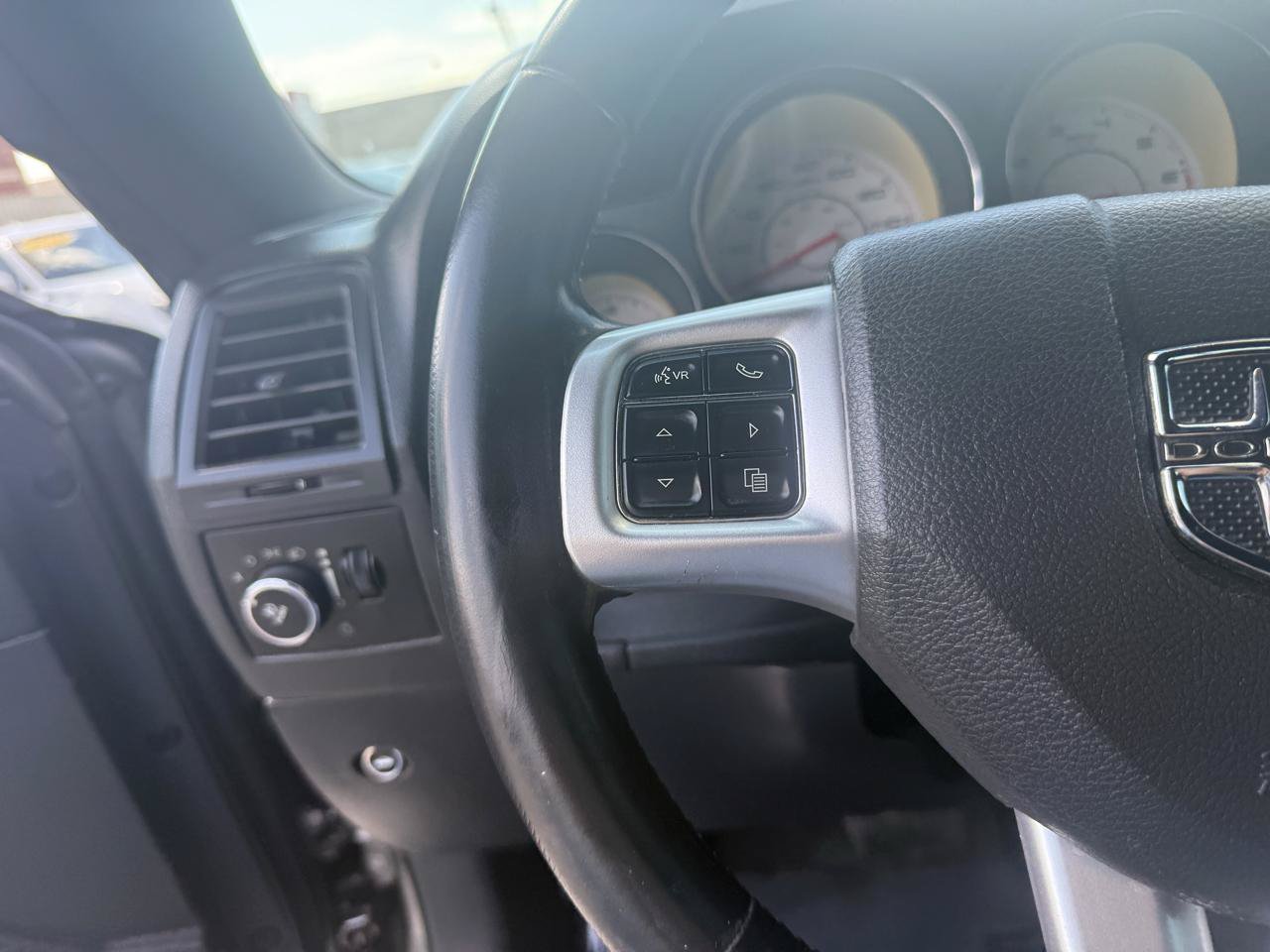 Used 2011 Dodge Challenger R/T RWD image 13