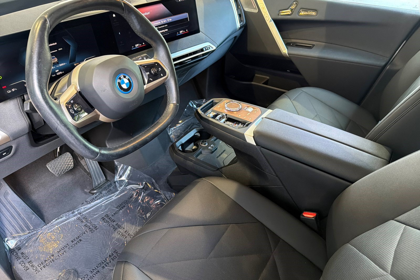 Certified 2023 BMW iX M60 w/ Executive Package AWD/4WD image 11