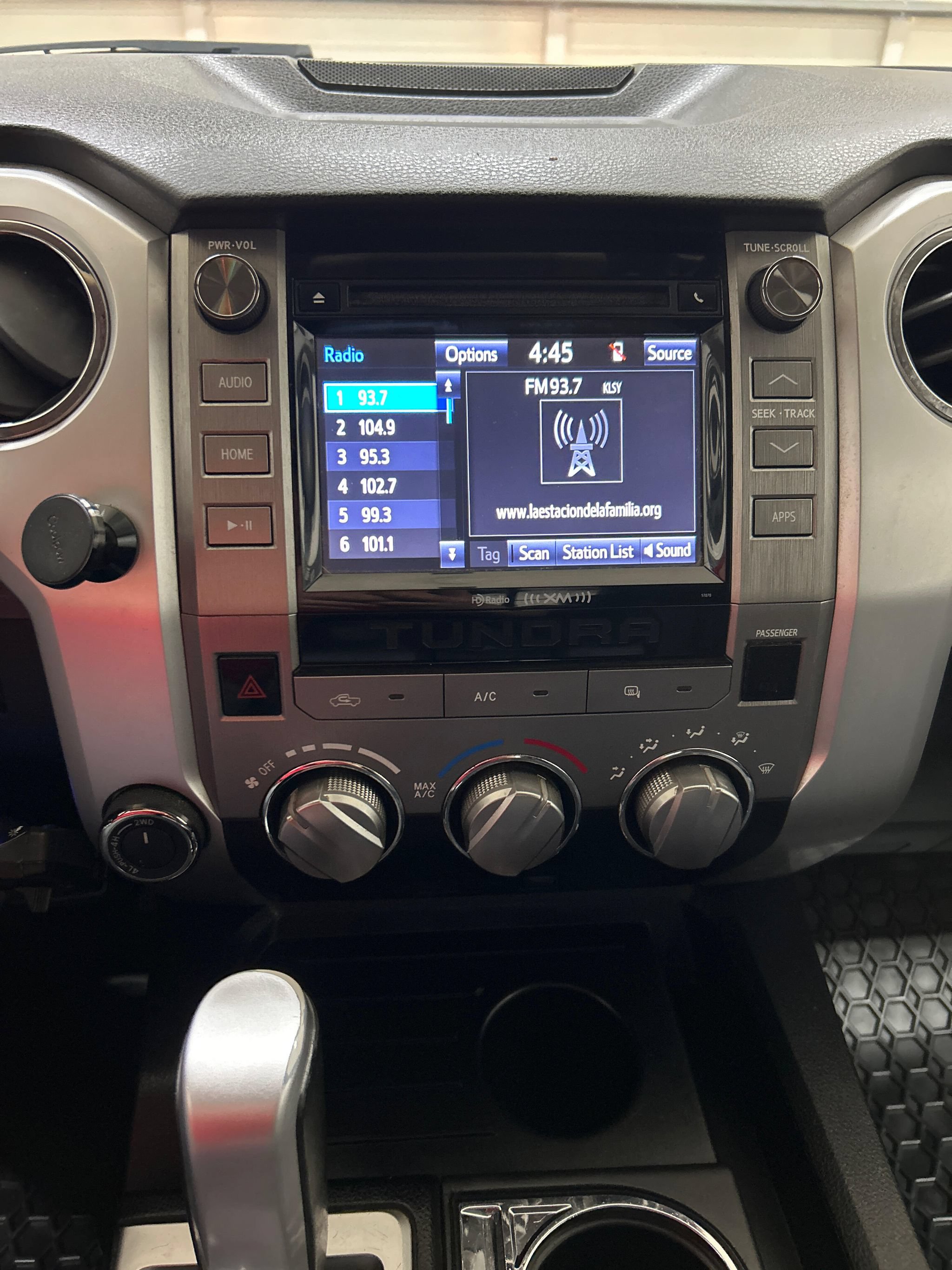 Used 2014 Toyota Tundra SR5 AWD/4WD image 16