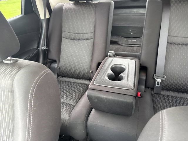 Used 2020 Nissan Rogue SV FWD image 28