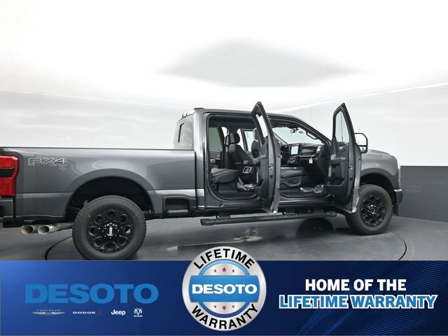 New 2026 Ford F250 Lariat w/ Black Appearance Package image 67