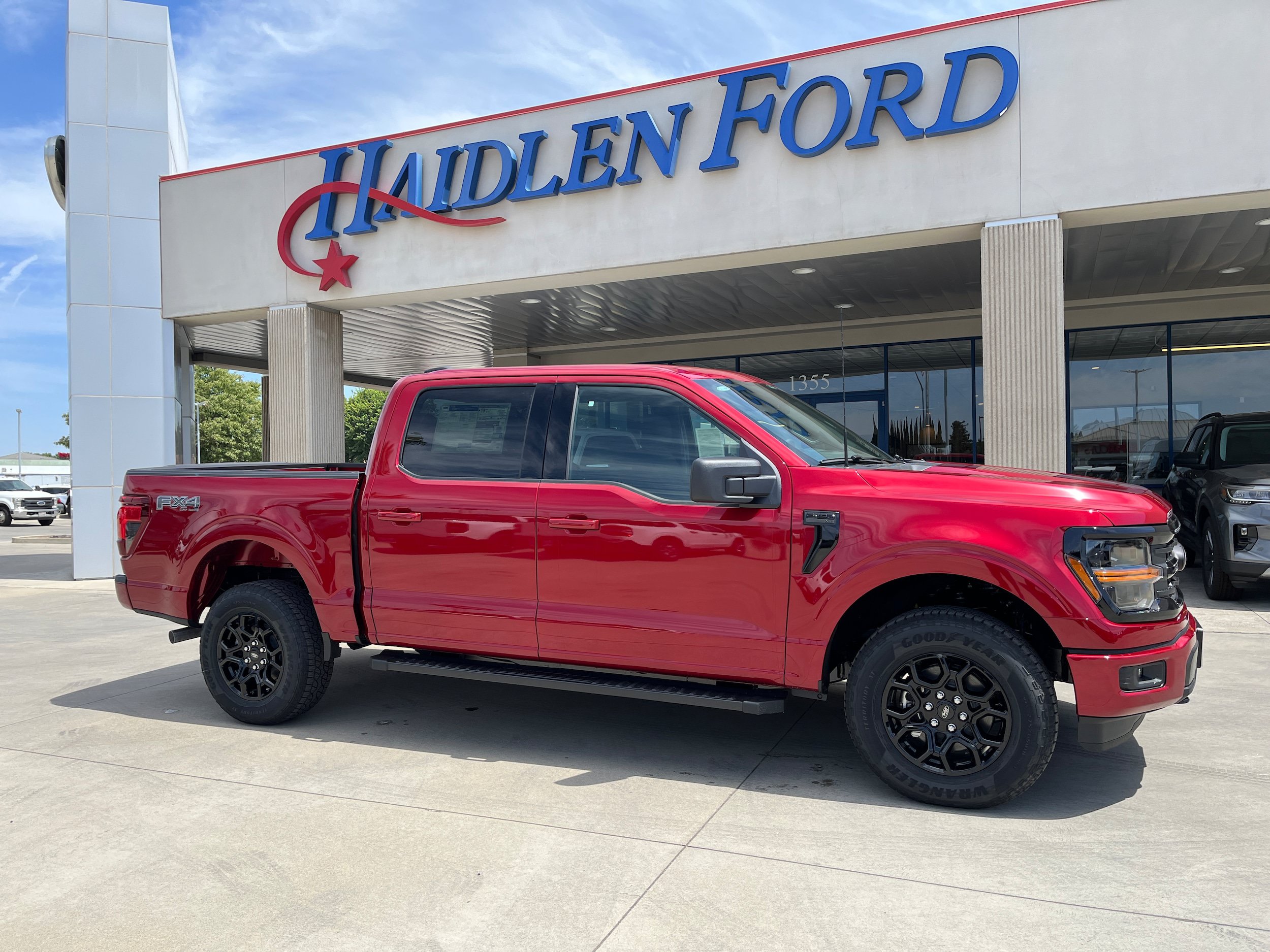 New 2026 Ford F150 XLT w/ FX4 Off-Road Package AWD/4WD image 1