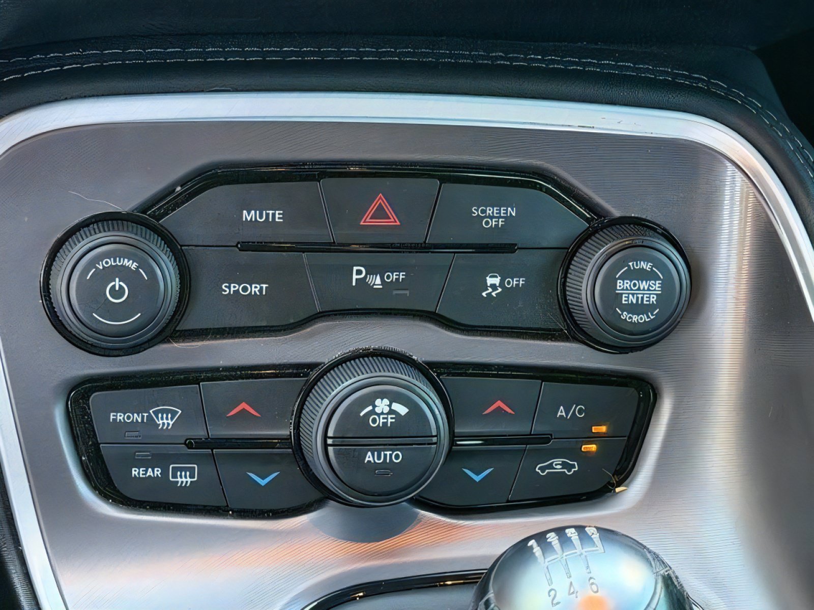 Used 2022 Dodge Challenger R/T RWD image 27