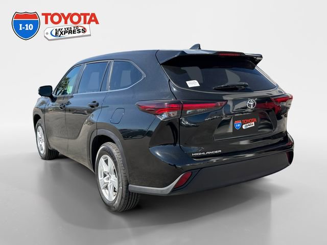 Certified 2024 Toyota Highlander LE image 3