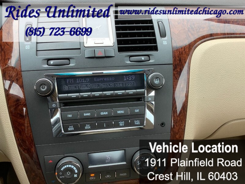 Used 2007 Cadillac DTS Luxury I w/ Trunk Convenience Package FWD image 17