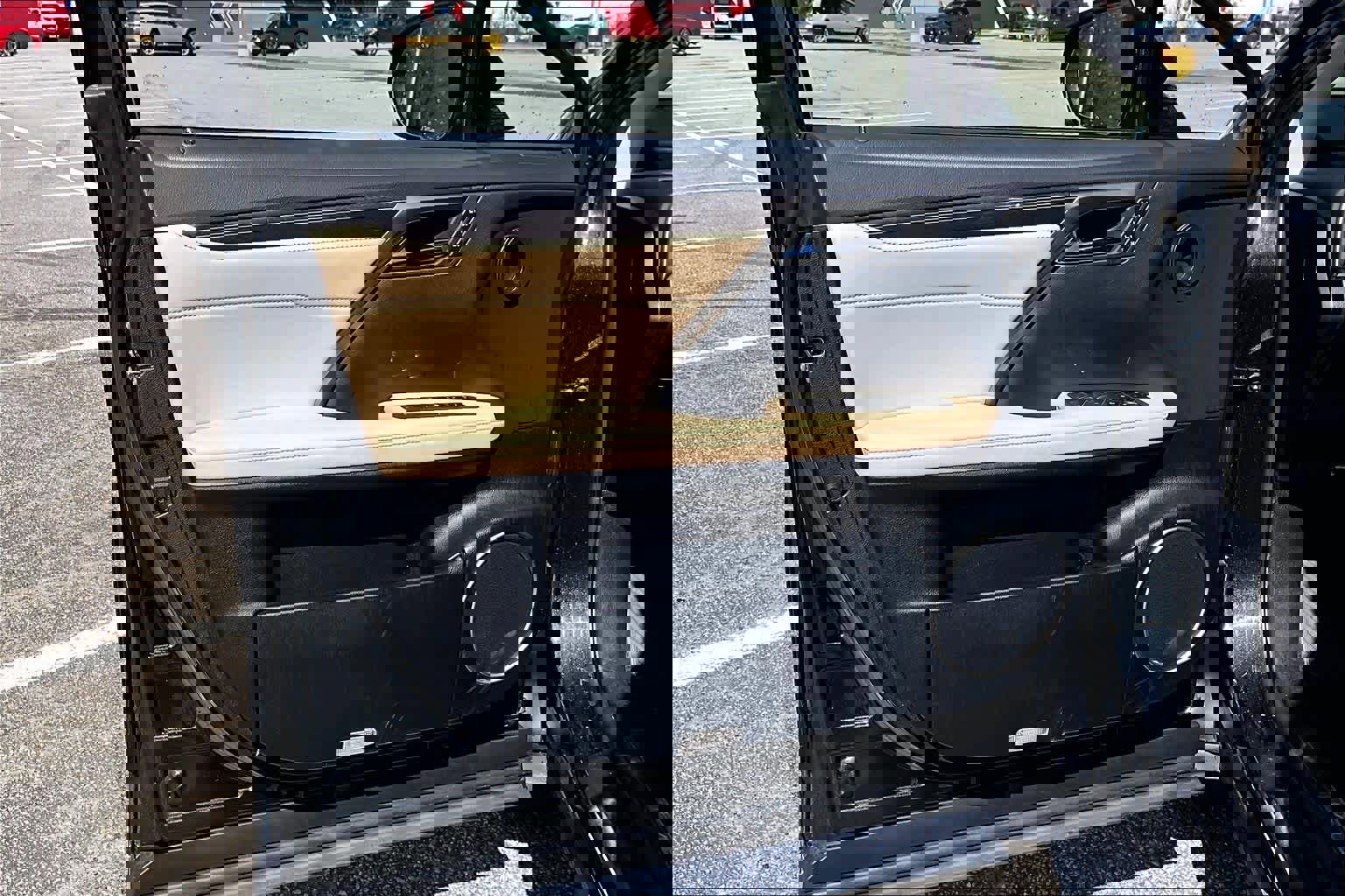 Used 2022 Lexus RX 450hL Luxury w/ Cold Area Package (CT) image 44