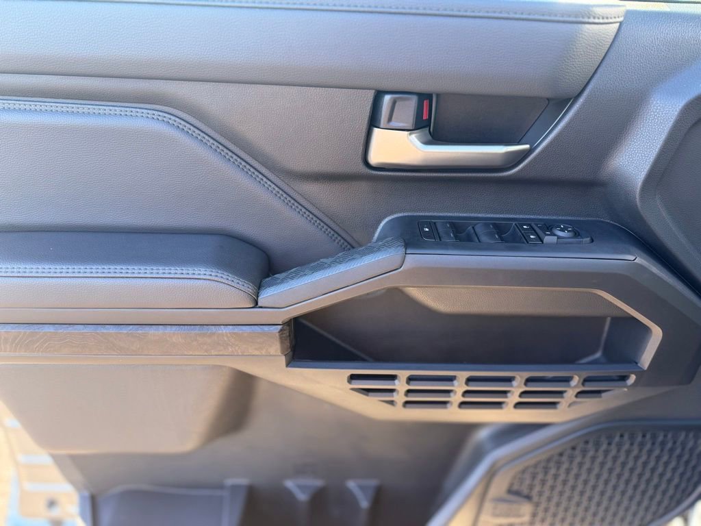 Used 2024 Toyota Tacoma Limited image 15