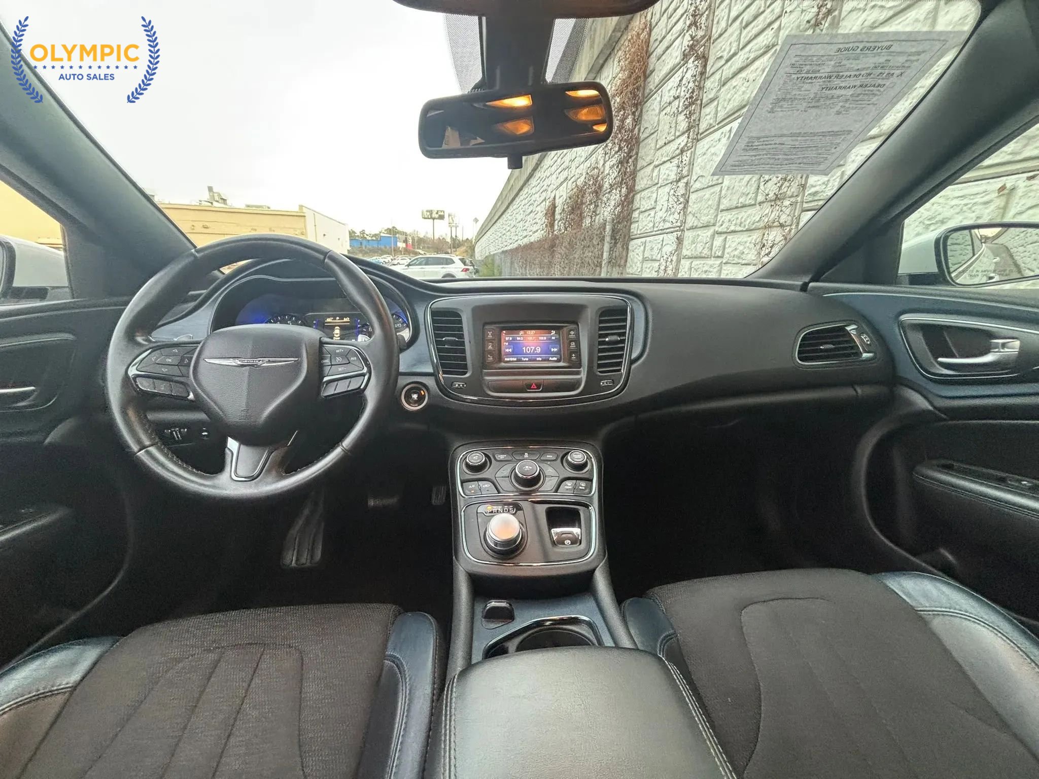 Used 2015 Chrysler 200 S FWD image 18