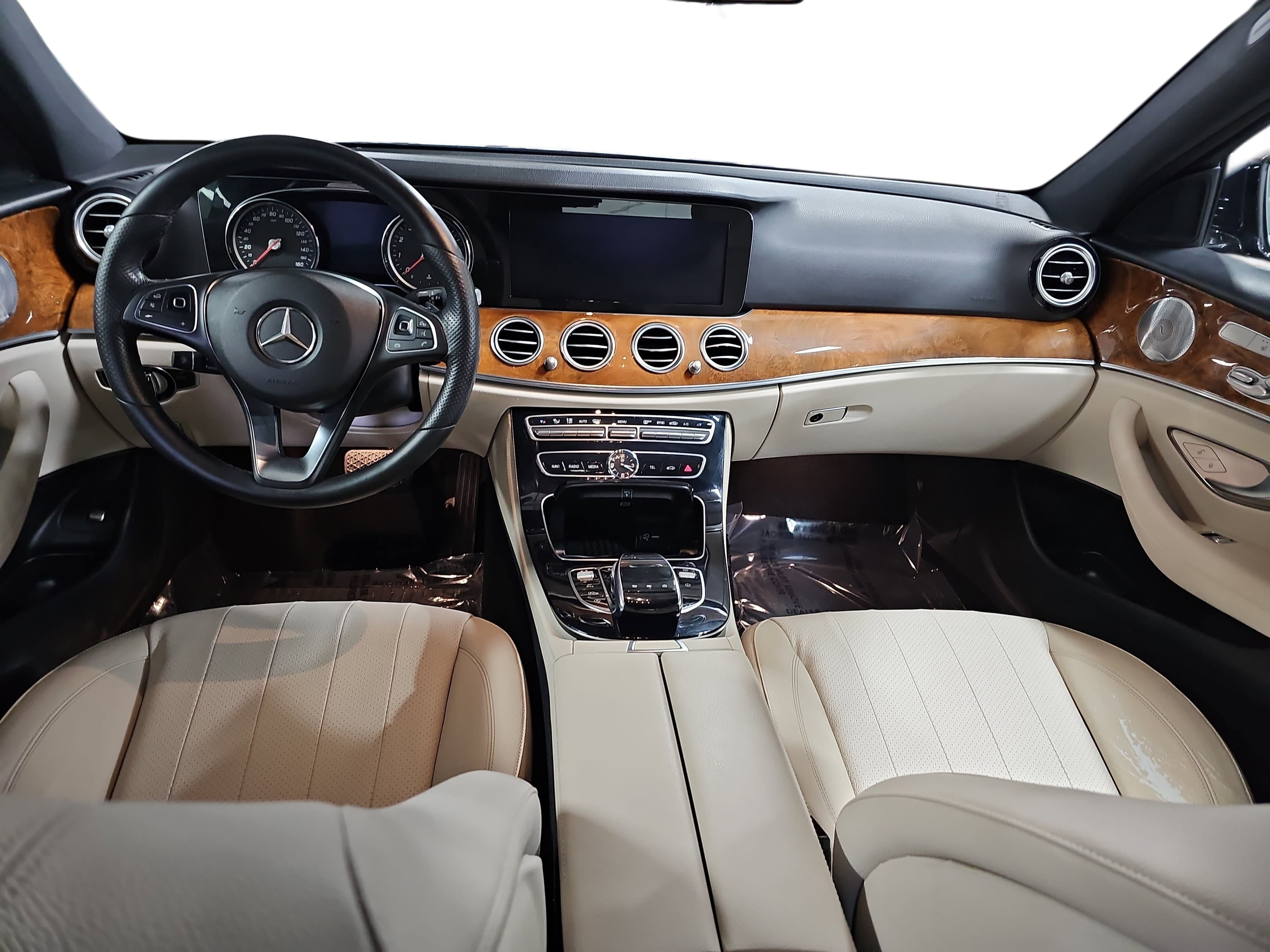 Used 2018 Mercedes-Benz E 300 image 9