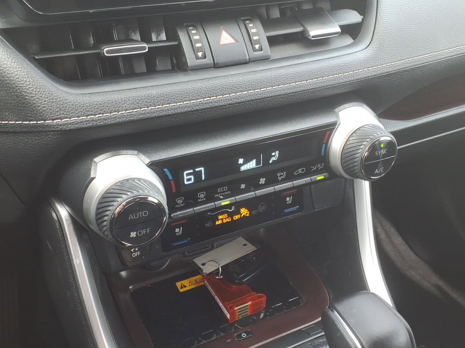 Certified 2025 Toyota RAV4 Limited w/ Advanced Technology Package image 18