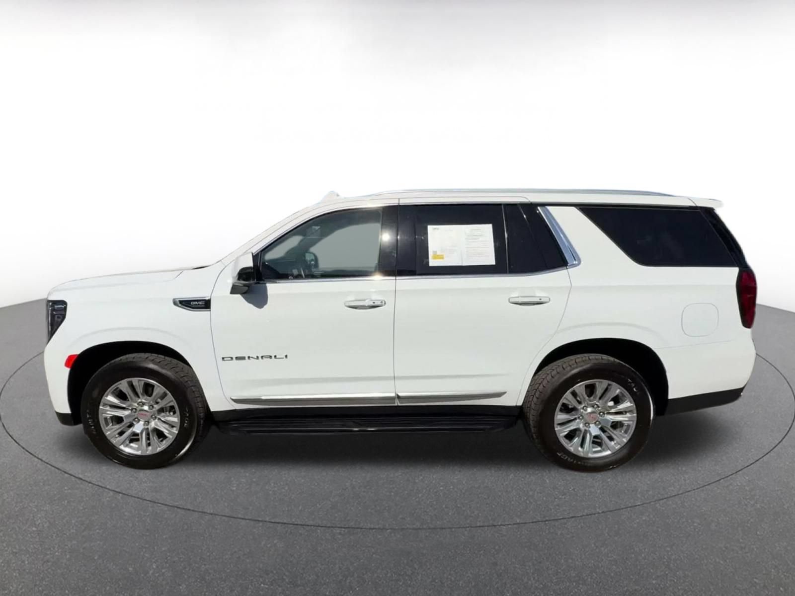 Used 2023 GMC Yukon Denali AWD/4WD image 8