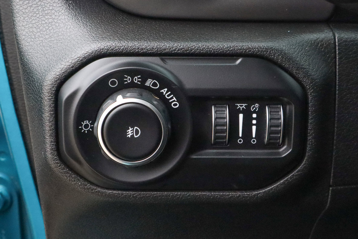 Used 2020 Jeep Wrangler Unlimited Sport S image 17