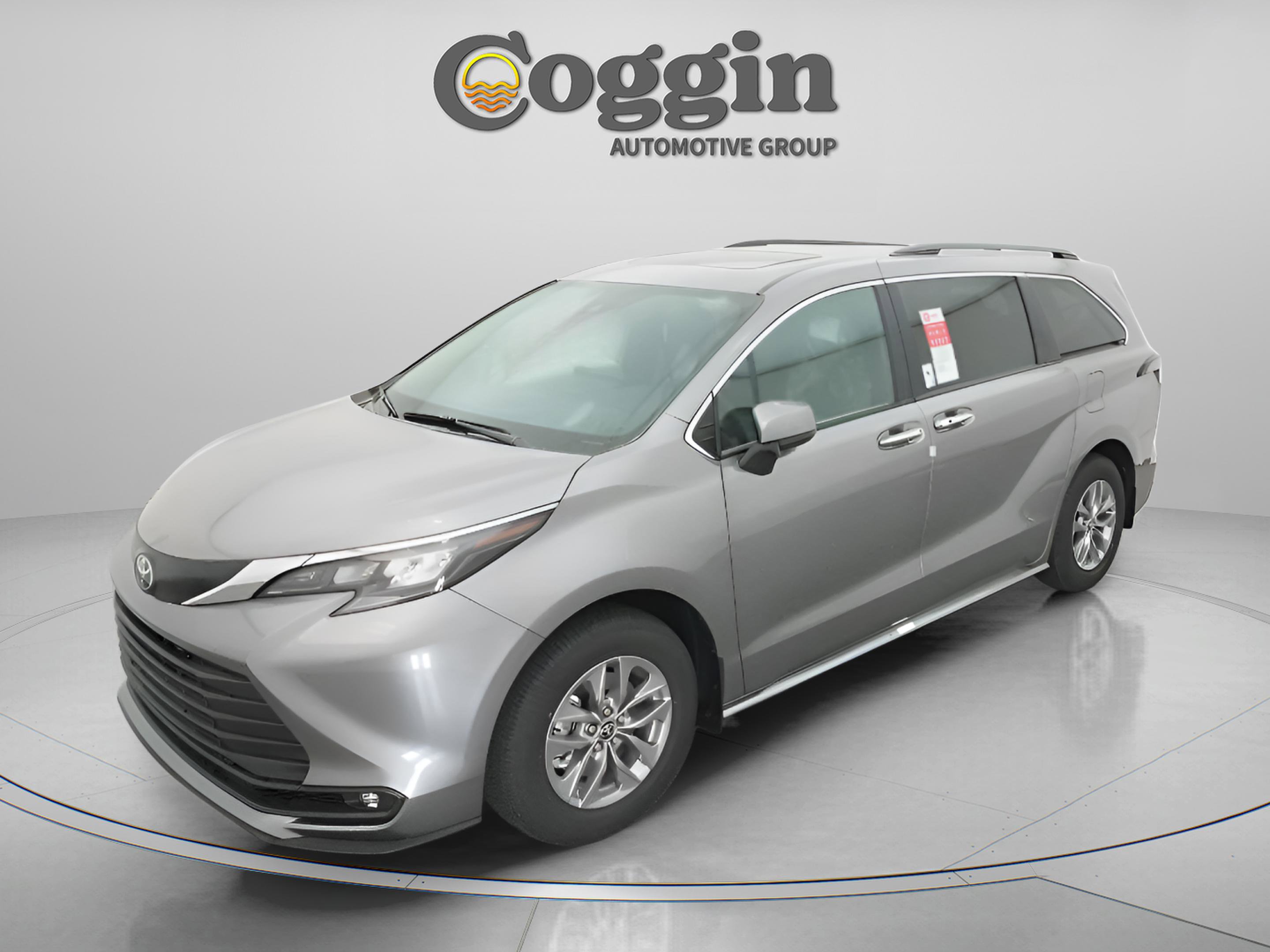 New 2026 Toyota Sienna XLE FWD image 1