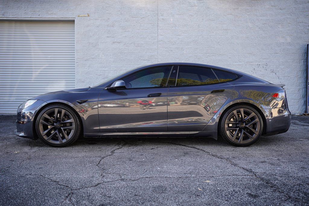 Used 2021 Tesla Model S Plaid image 9