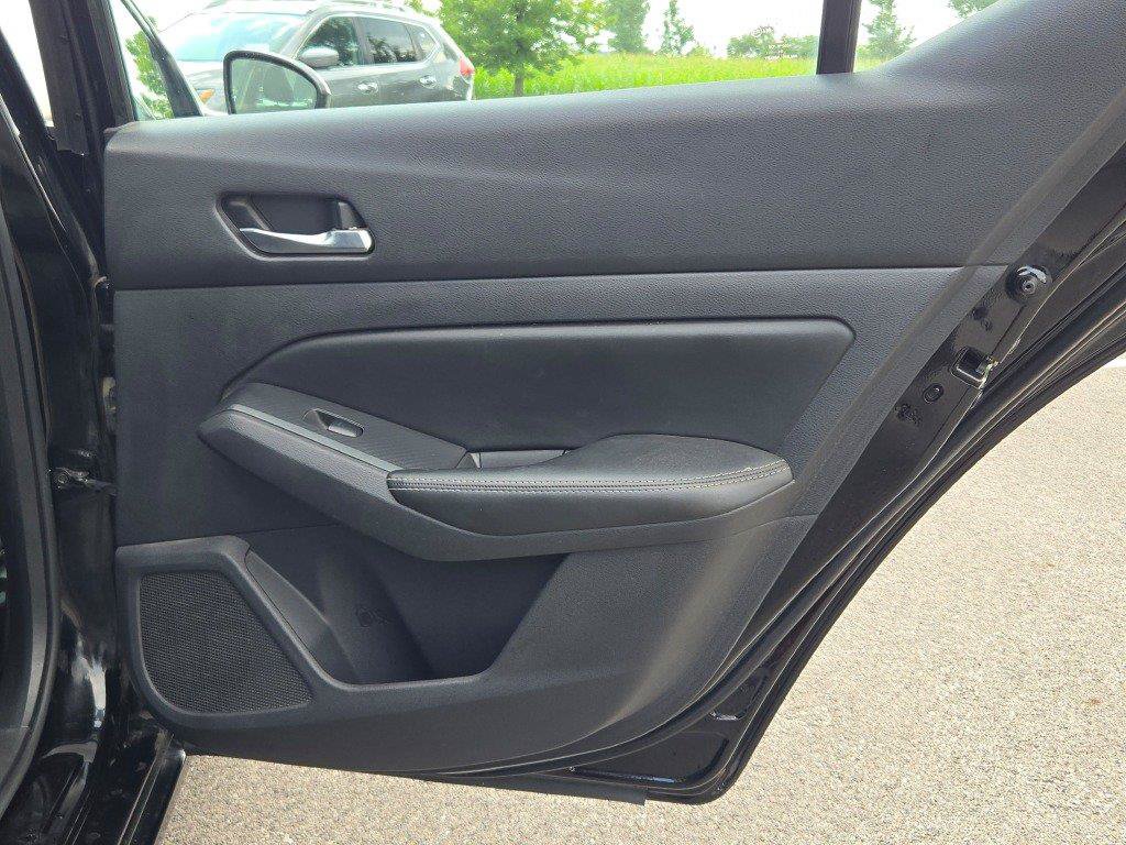 Used 2020 Nissan Altima 2.5 S FWD image 7