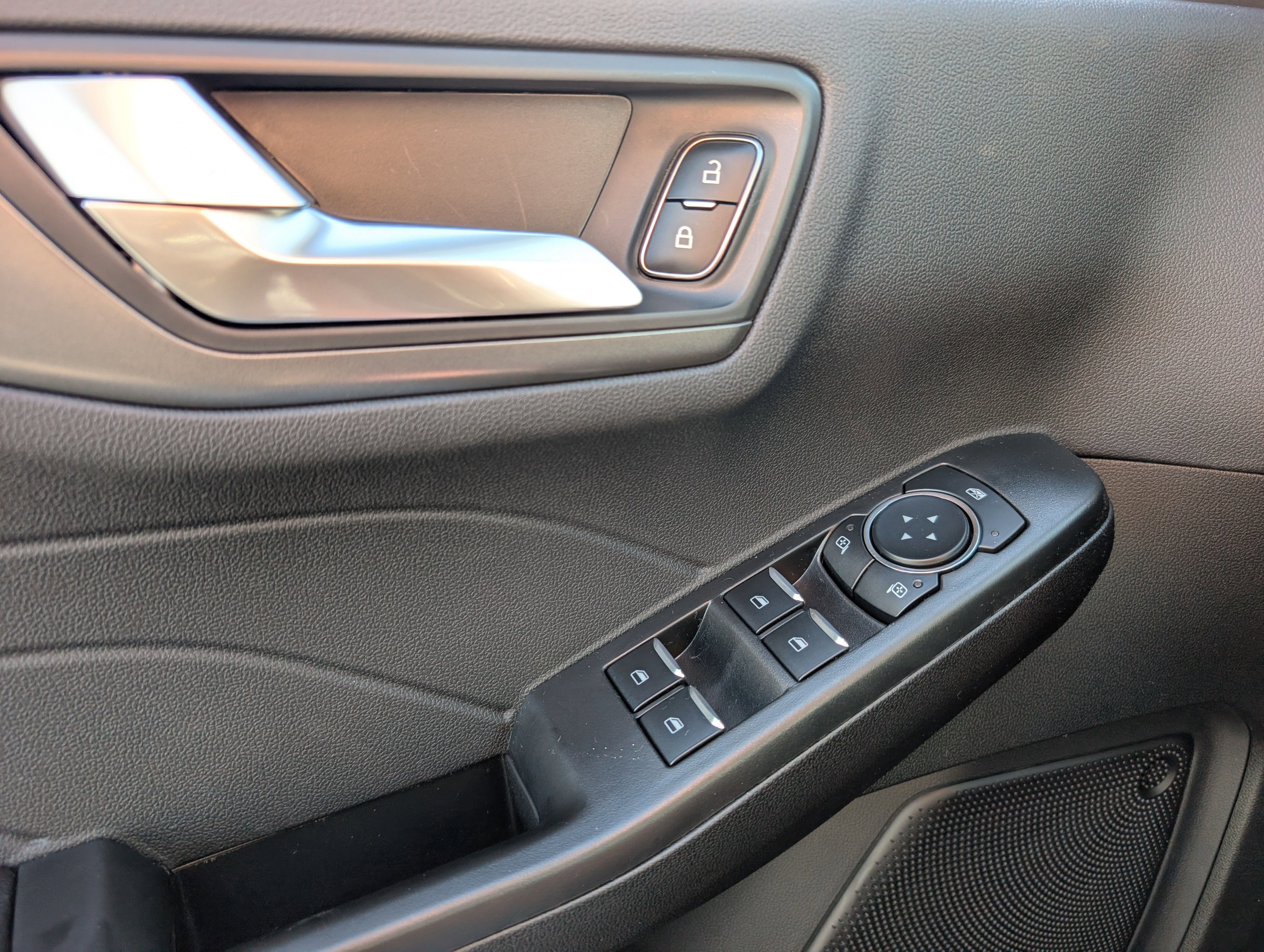 New 2026 Ford Escape SE image 15