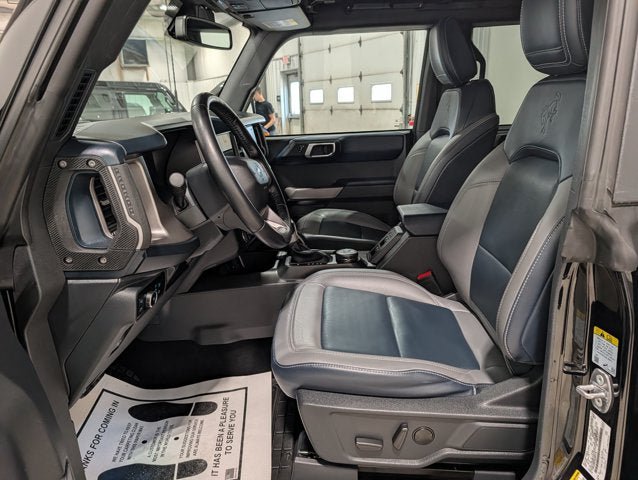Used 2022 Ford Bronco Outer Banks AWD/4WD image 16