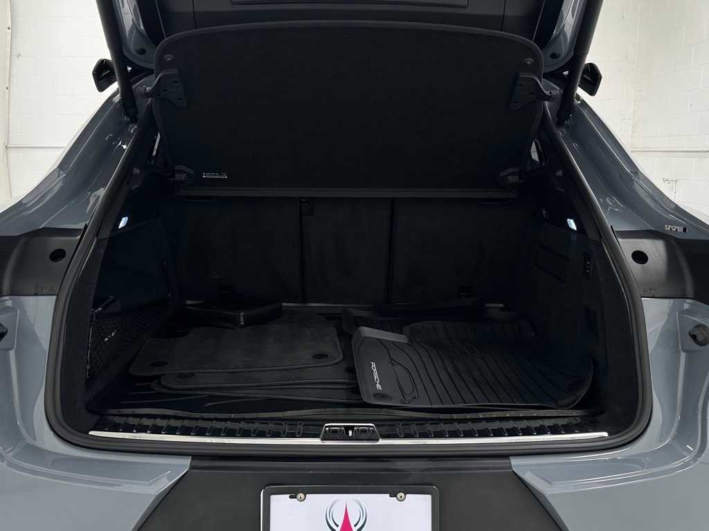 Used 2022 Porsche Cayenne Turbo GT image 43