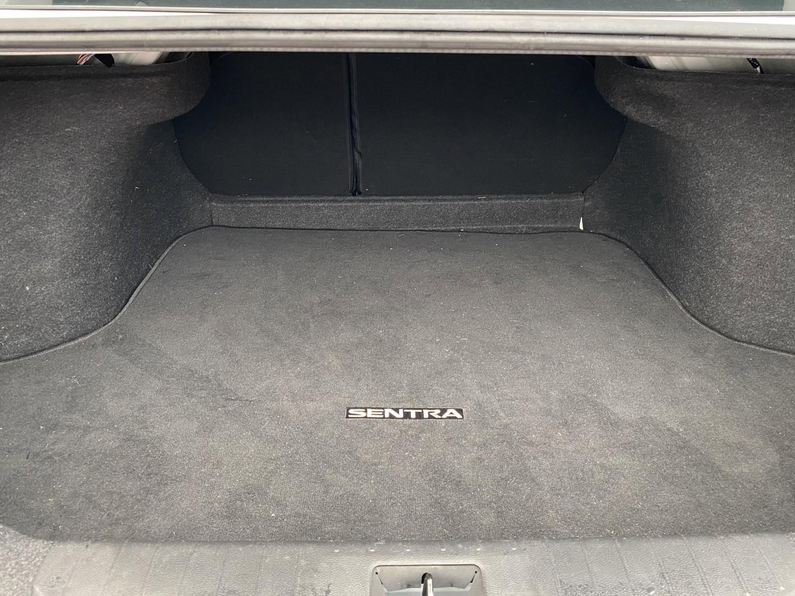 Used 2021 Nissan Sentra SV image 14