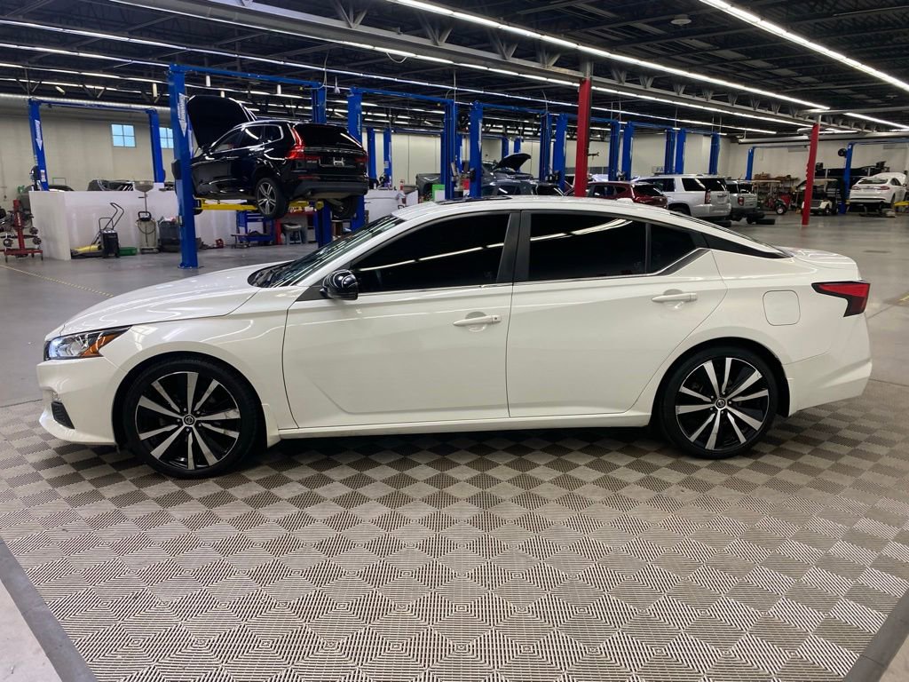 Used 2021 Nissan Altima 2.0 SR FWD image 5