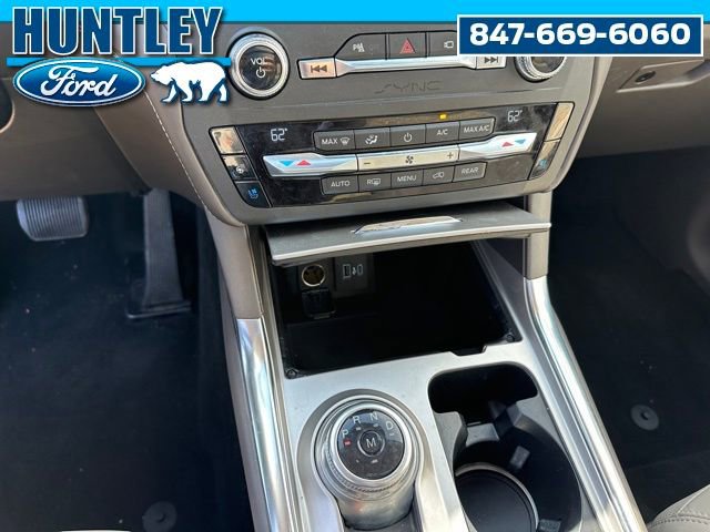 Used 2020 Ford Explorer Platinum w/ Premium Technology Package AWD/4WD image 29
