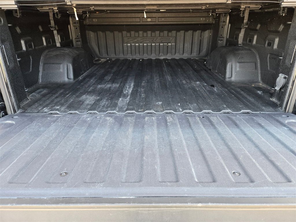 Used 2024 Chevrolet Silverado 1500 ZR2 w/ Technology Package image 29
