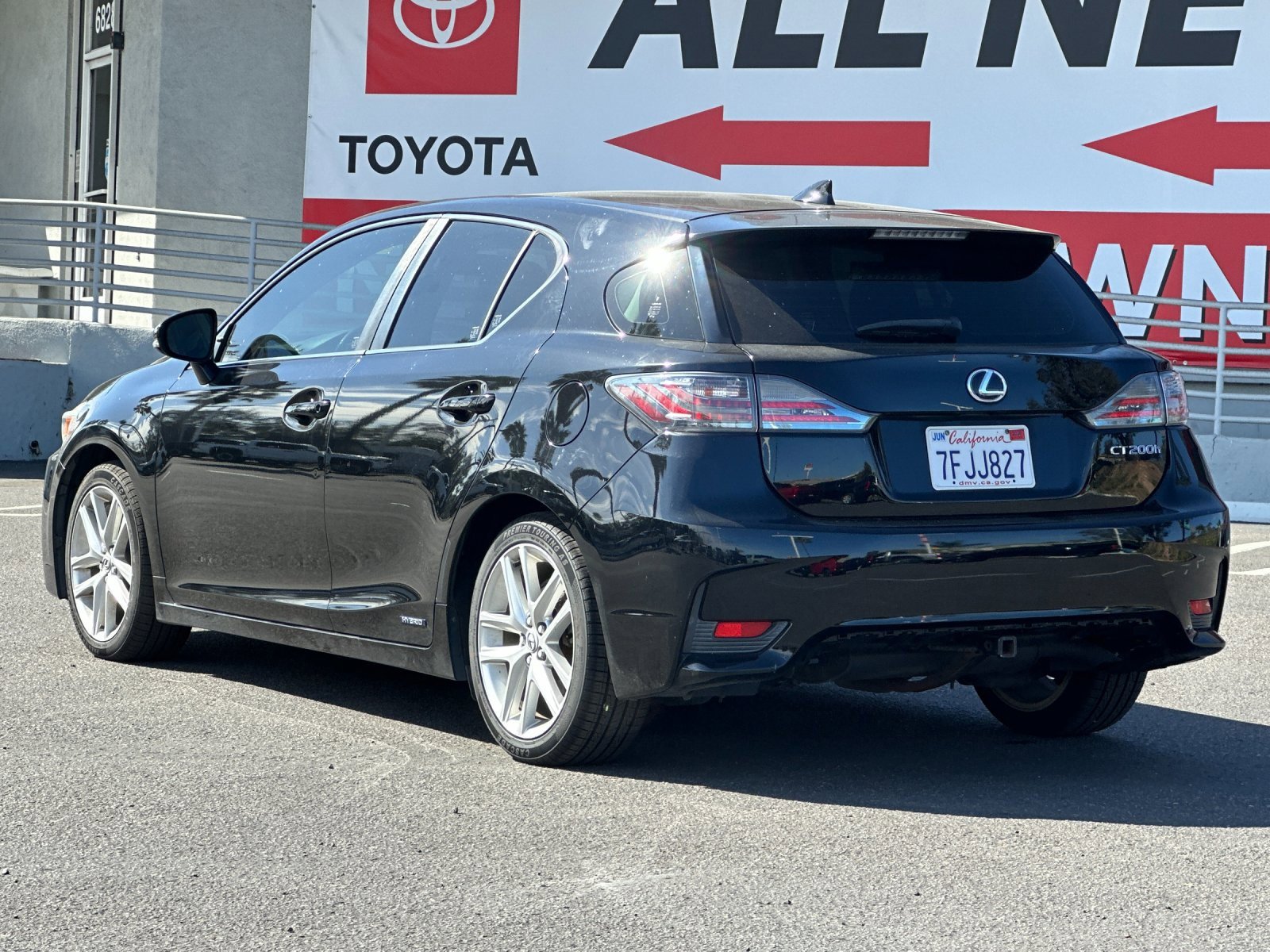 Used 2014 Lexus CT 200h image 3