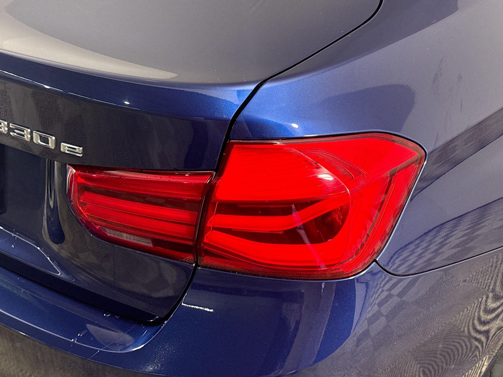 Used 2017 BMW 330e image 34