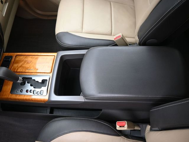 Used 2015 Nissan Armada Platinum w/ Platinum Reserve Package image 32