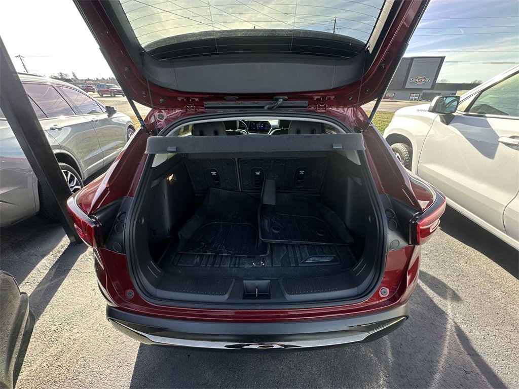 Used 2024 Chevrolet Trax ACTIV w/ Driver Confidence Package image 22