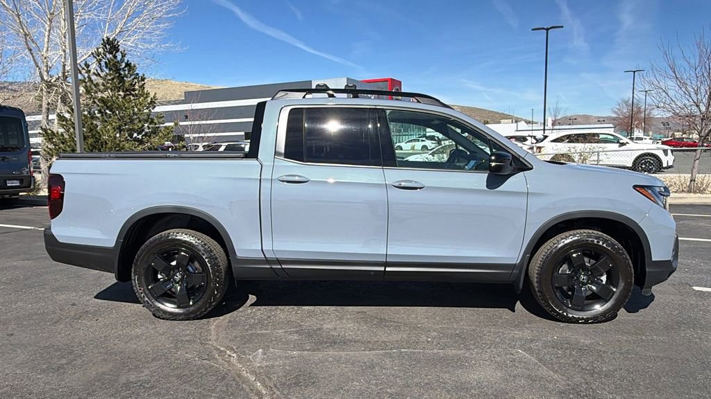 New 2026 Honda Ridgeline Black Edition image 2