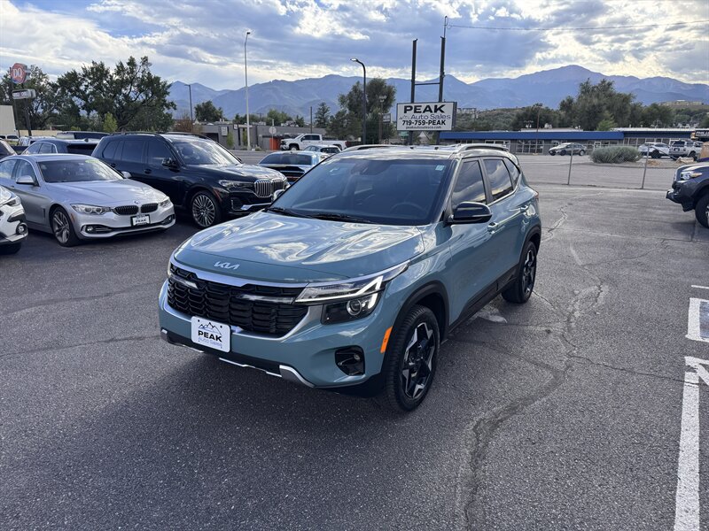 Used 2025 Kia Seltos S AWD/4WD image 3