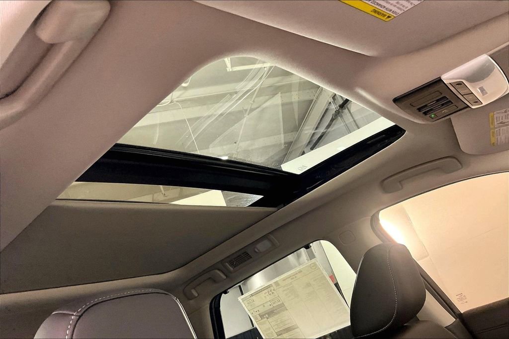 New 2026 Nissan Pathfinder SL image 25