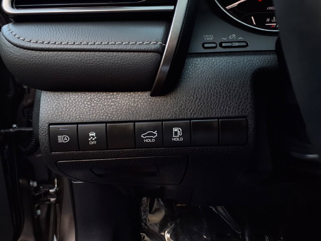 Certified 2024 Toyota Camry SE FWD image 17